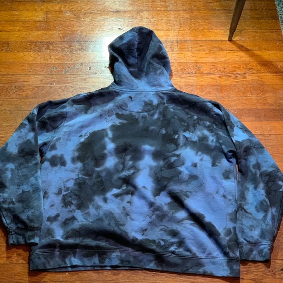 (BRAND NEW) Demon slayer hoodie (FIT LIKE XL) - Picture 3 of 3